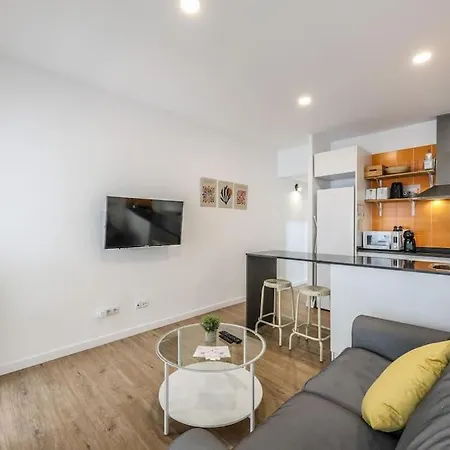 Urban Tranquility In Madrid - Just Relax & Enjoy Apartment Exterior photo